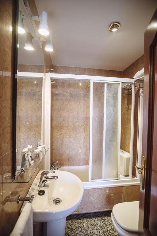 Hostal Plaza Ciudad Rodrigo Room photo